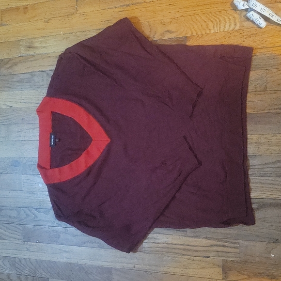 Express Sweater - Picture 2 of 7